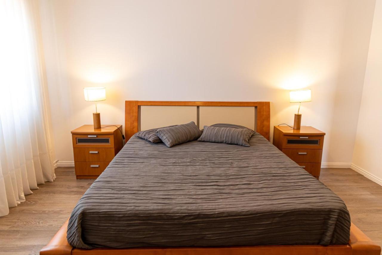 Twin House - Amarante Apartment Bagian luar foto